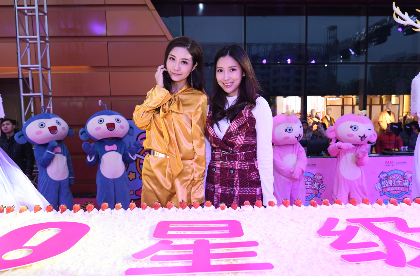 满月庆来袭，超高人气再度印证商圈潜力